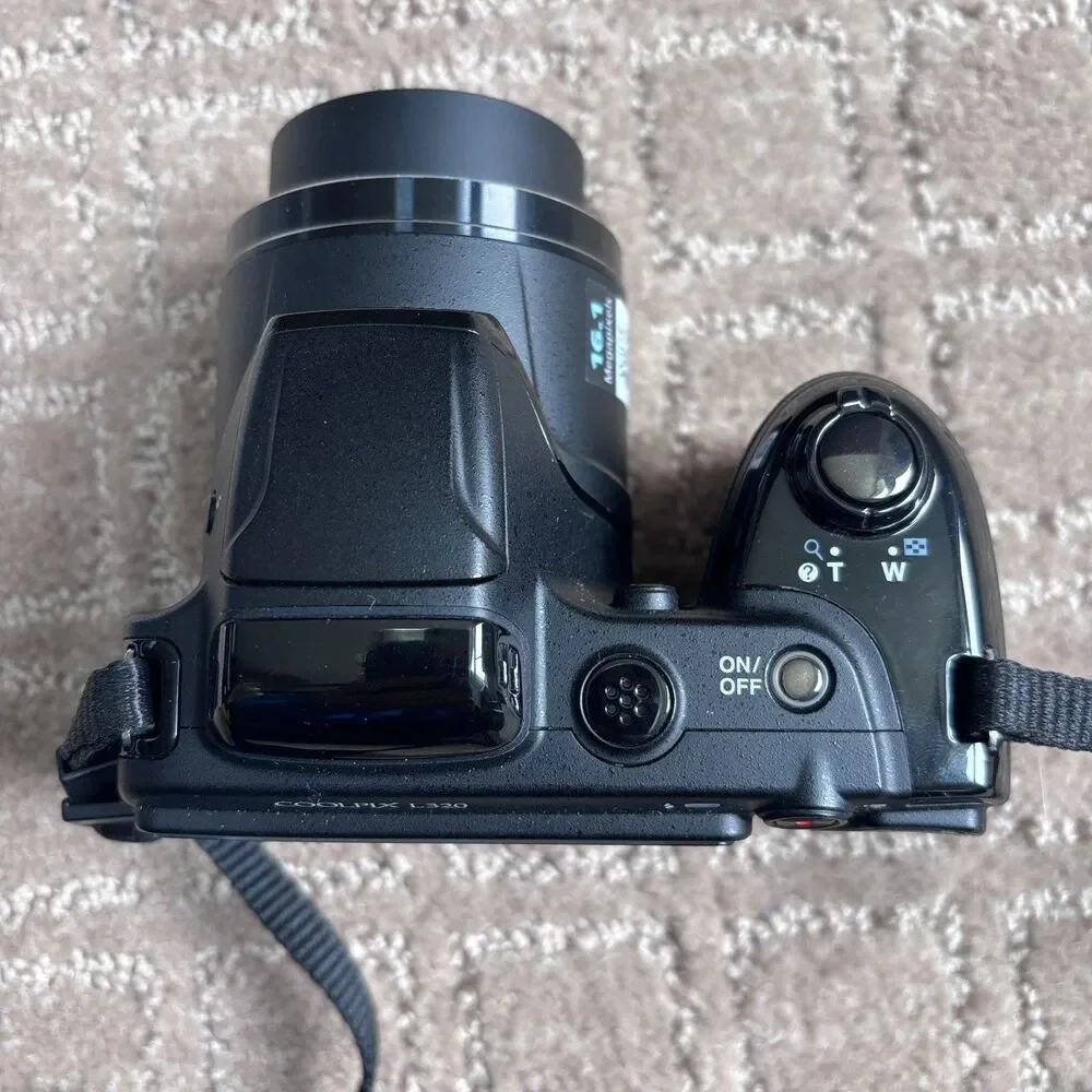 Nikon COOLPIX L320 Camera 16.1MP 26x Optical Zoom Lens-shift VR Black TESTED